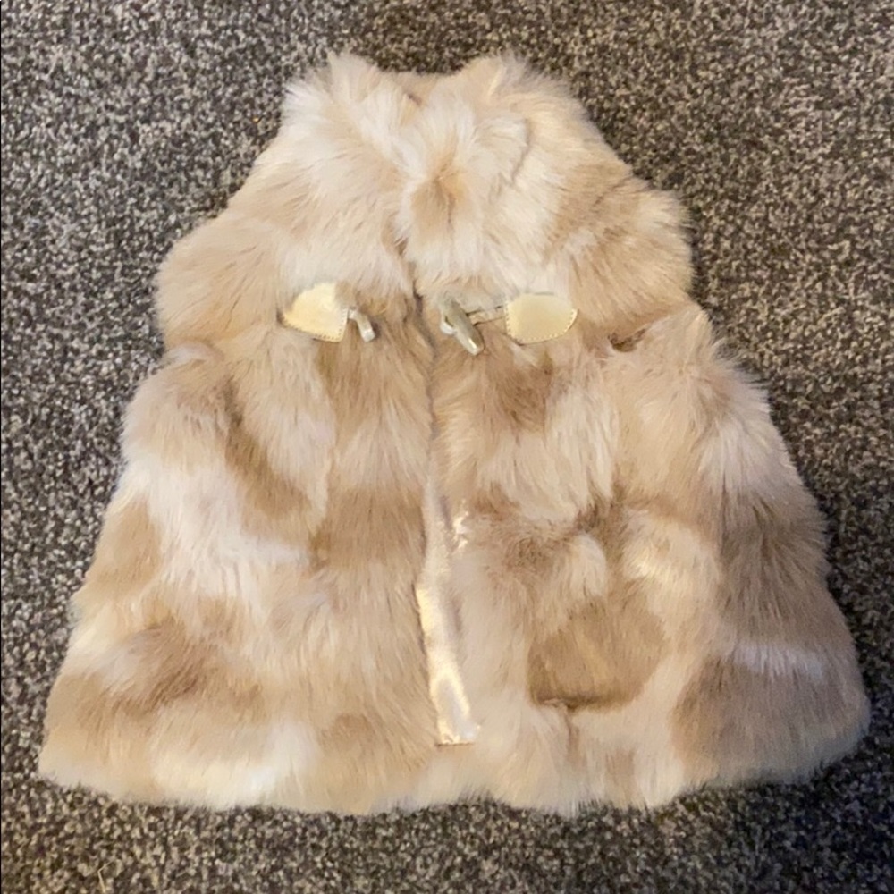 Baby Girl faux fur vest